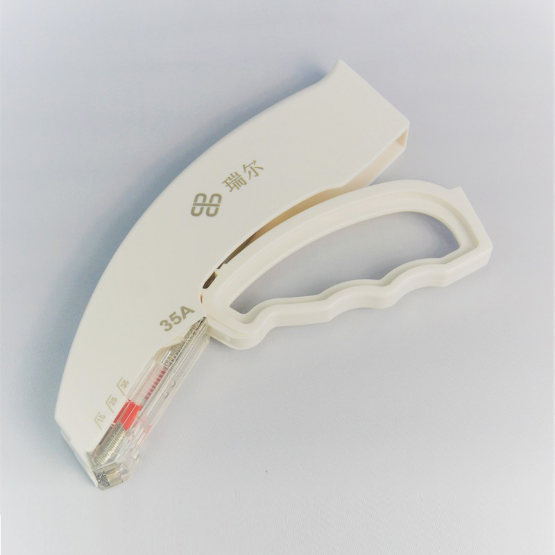 Disposable skin stapler
